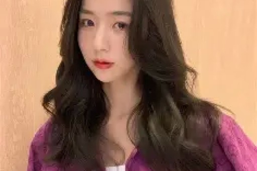 8位女网红被曝私生活混乱！项思醒脚踏多条船青青有两个富主人